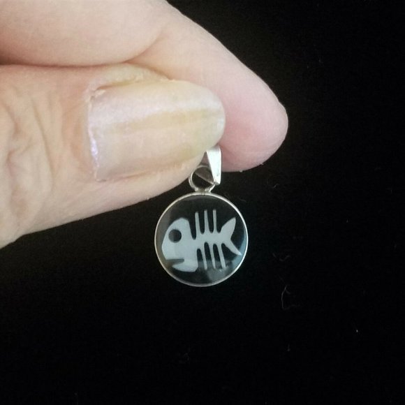 STERLING SILVER 925 Skeleton new black white pendant - Picture 3 of 5